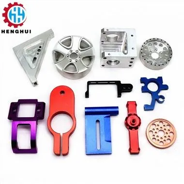 Produzione di parti in alluminio con lavorazione CNC per accessori per moto